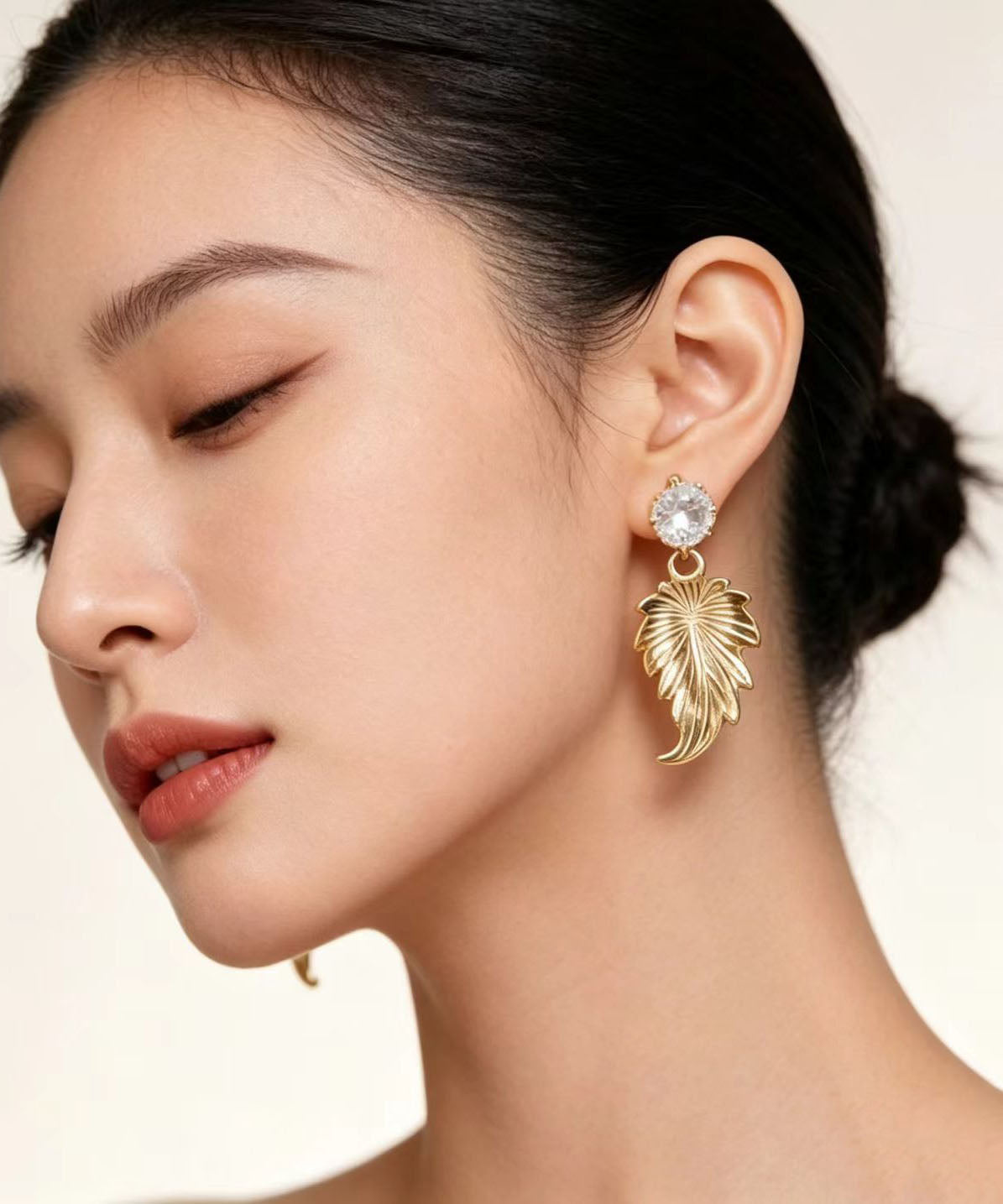 Retro Golden Leaves Zircon Metal Drop Earrings