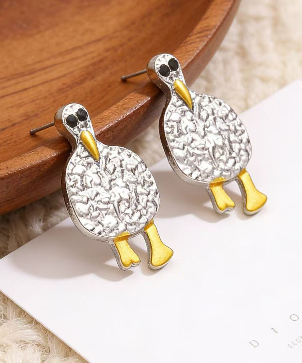 Retro Silk Alloy Textured Cute Cartoon Duck Stud Earrings