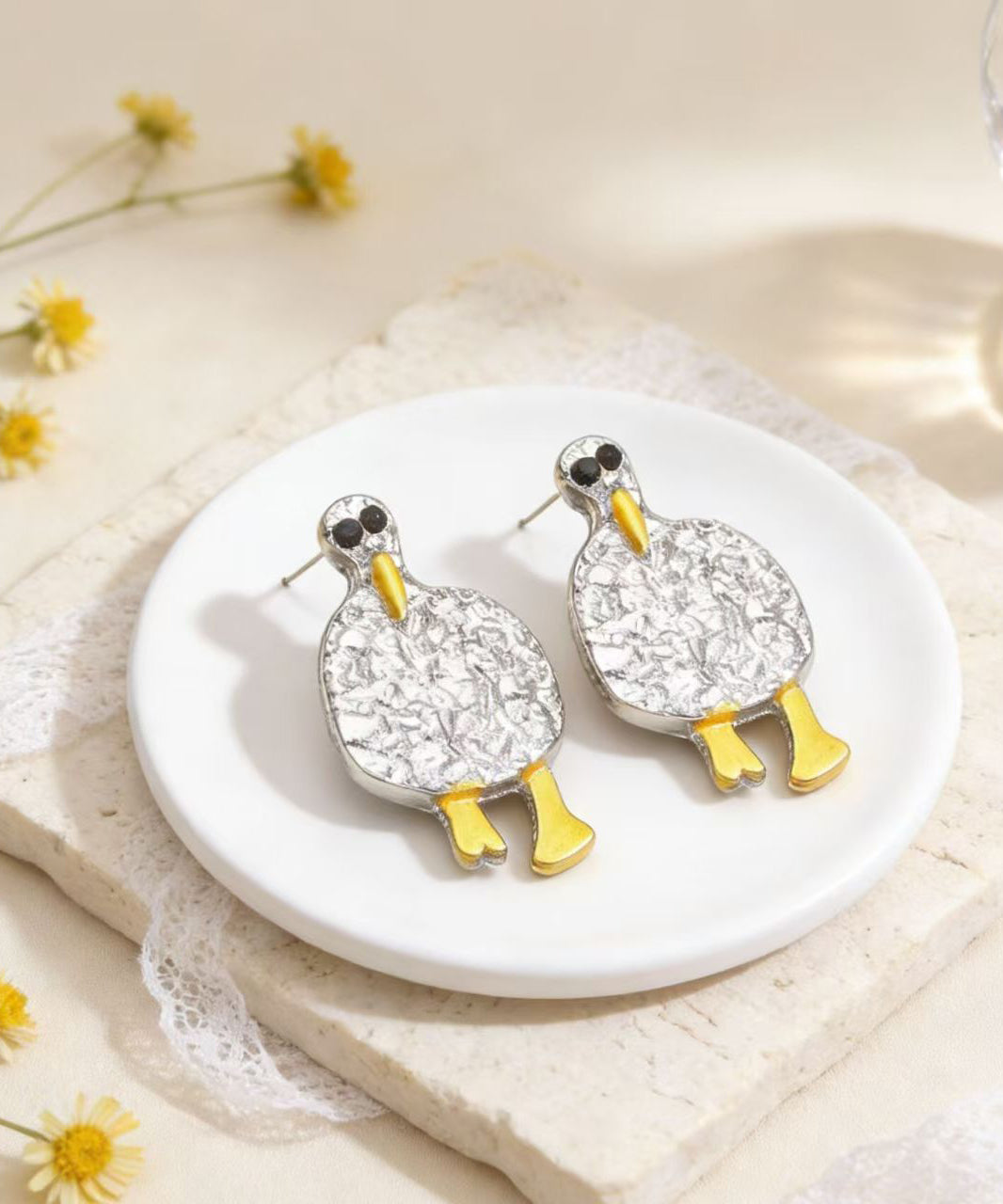 Retro Silk Alloy Textured Cute Cartoon Duck Stud Earrings