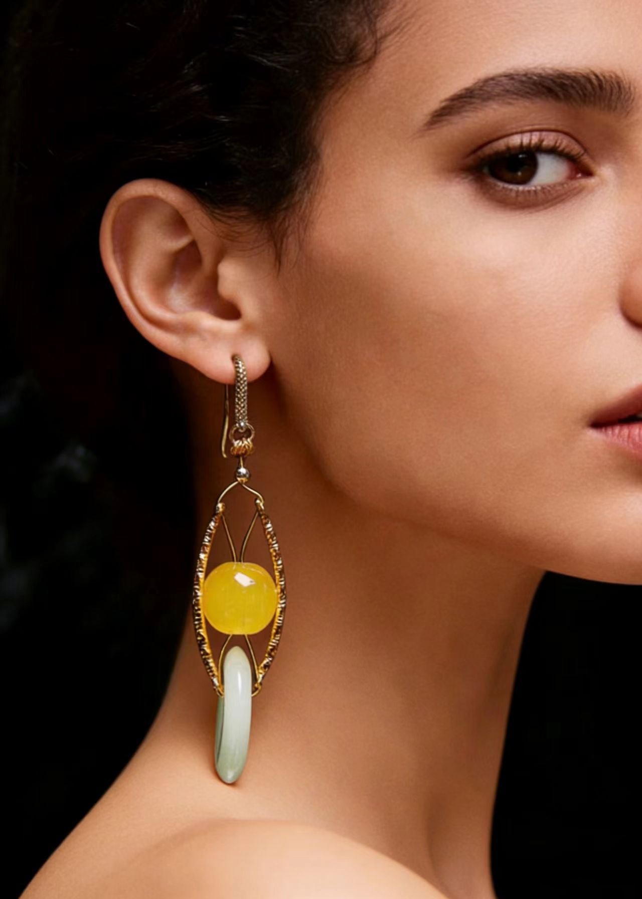 Retro White Jade Handmade Concatenation Beeswax Drop Earrings