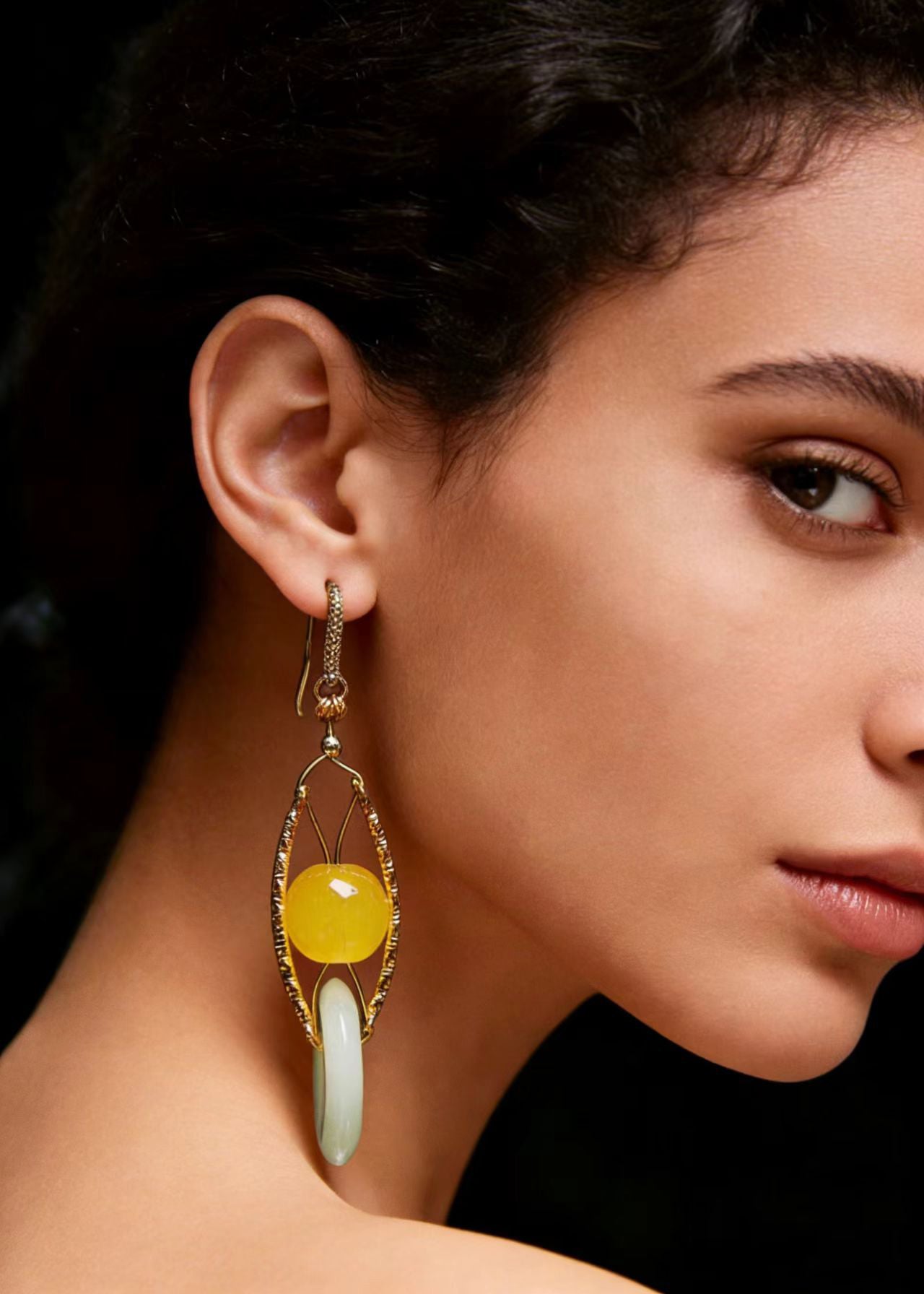 Retro White Jade Handmade Concatenation Beeswax Drop Earrings