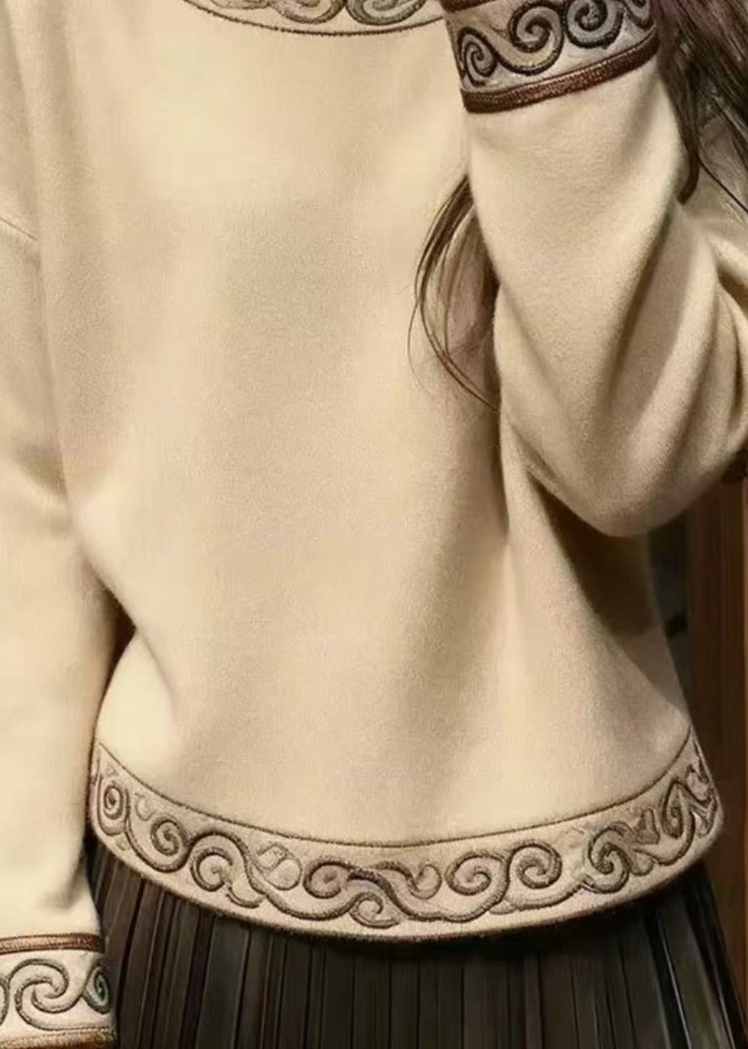 Simple Beige Embroidered Thick Knit Sweaters Winter