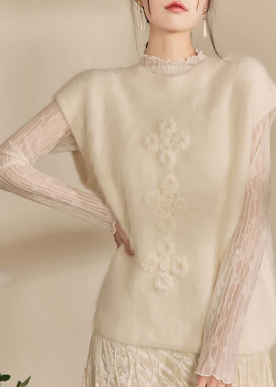 Simple Beige O-Neck Floral Cozy Cotton Knit Waistcoat Spring