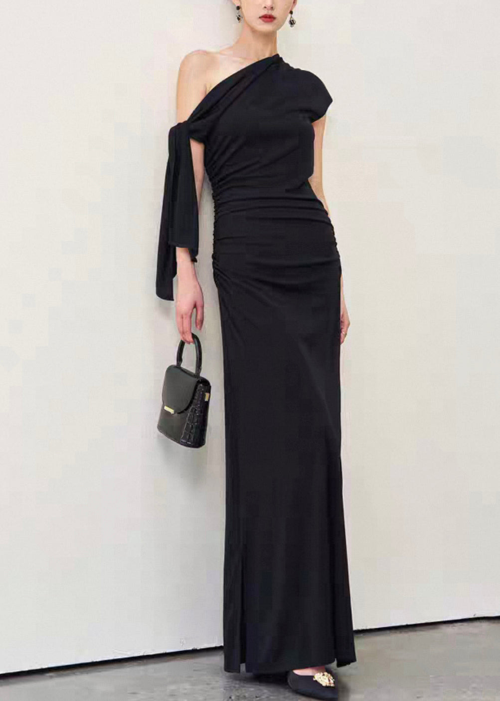 Slim Fit Black Cold Shoulder Lace Up Wrinkled Cotton Long Dress Summer