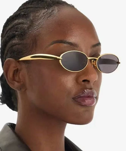 Spicy Girl Style Black Oval Sunglasses