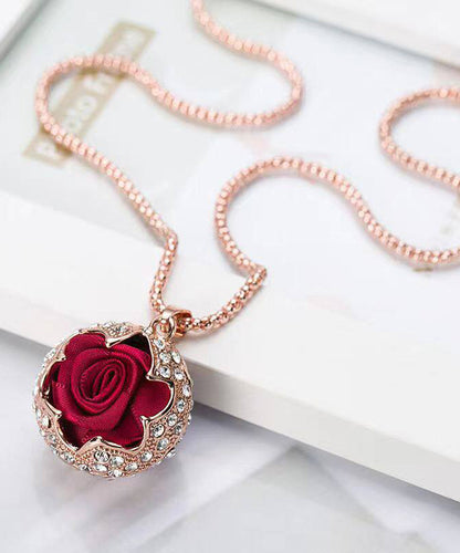 Style Red Copper Overgild Zircon Rose Pendant Necklace