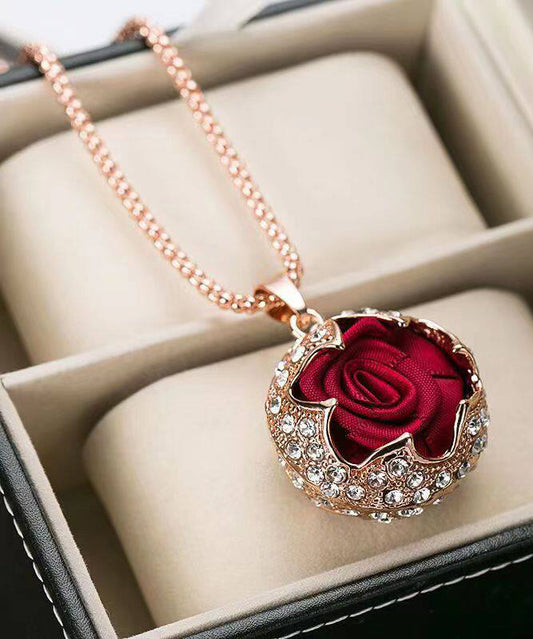 Style Red Copper Overgild Zircon Rose Pendant Necklace