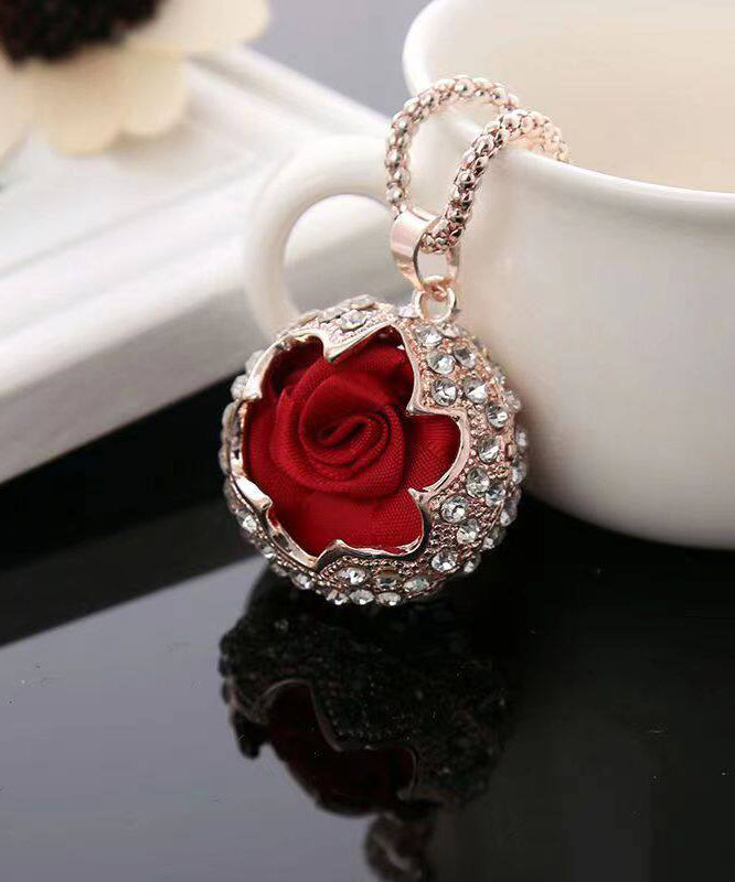 Style Red Copper Overgild Zircon Rose Pendant Necklace