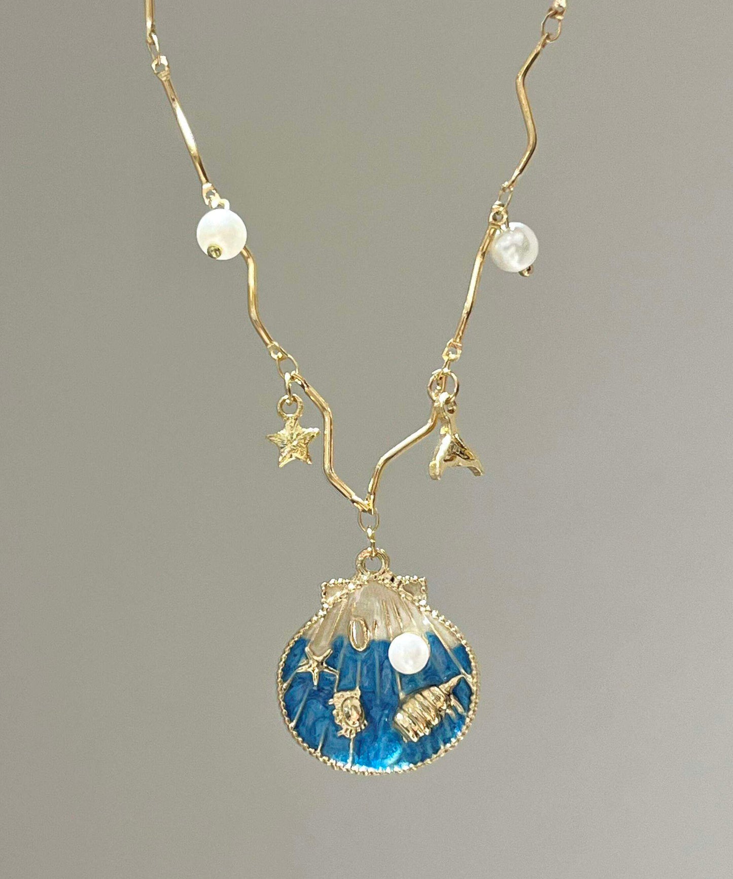Stylish Blue Copper Overgild Zircon Turquoise Pearl Shell Three-Piece Set Pendant Necklace