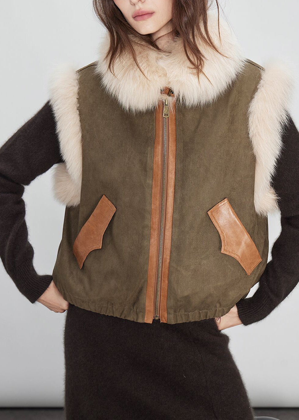 Stylish Brown Fur Collar Pockets Fine Cotton Filled Waistcoat Sleeveless