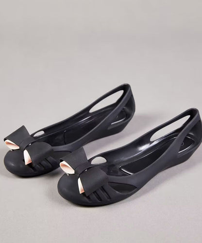 Stylish Love Hollow Out Flat Feet Shoes Khaki Faux Leather