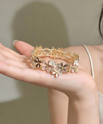 Stylish Rainbow Alloy Zircon Hollow Out Floral Bangle