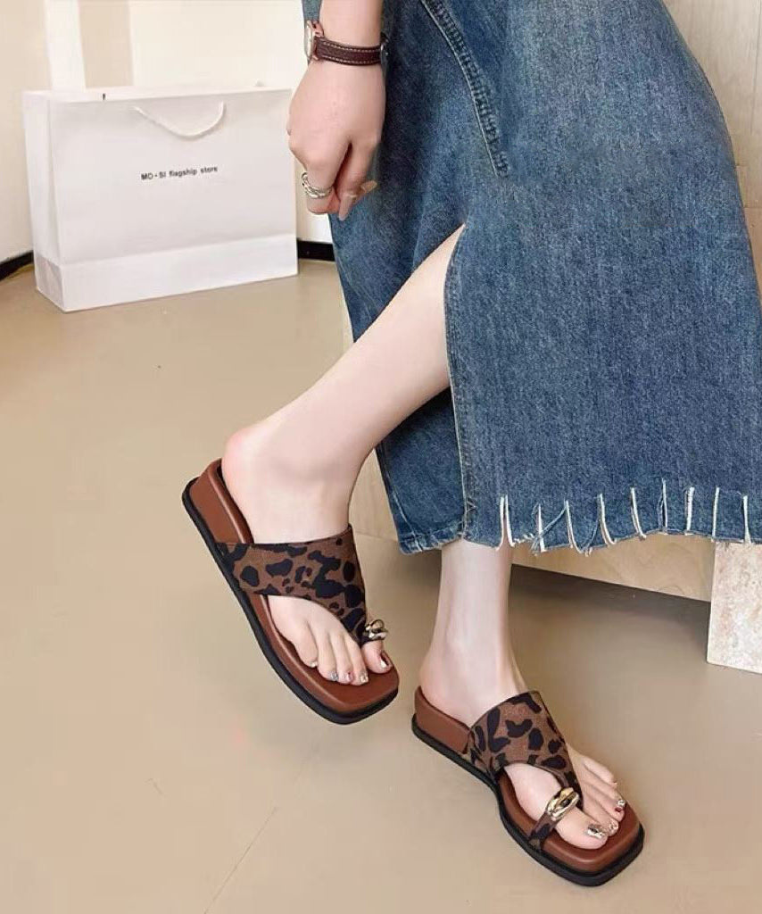 Stylish Splicing Platform Thong Sandals Leopard Faux Leather