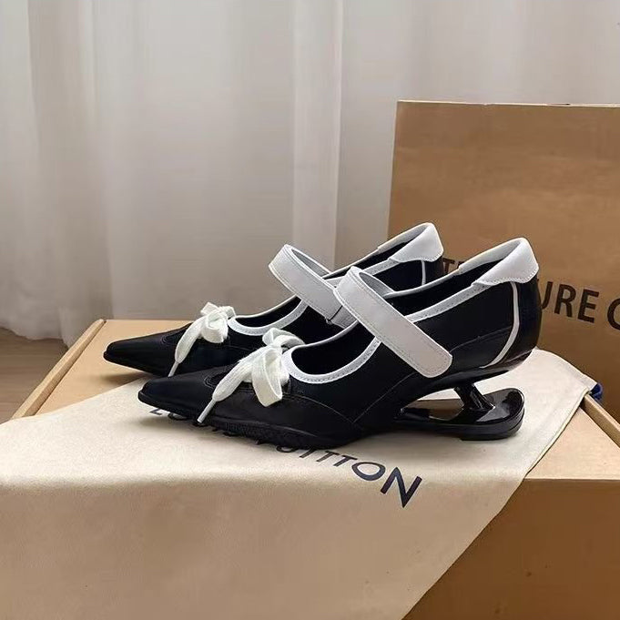Stylish Splicing Wedge Heels Shoes Black Faux Leather Pointed Toe