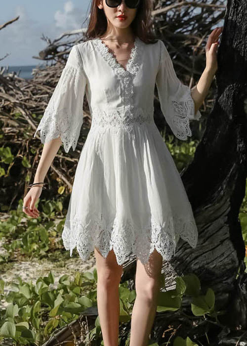 Stylish White V Neck Lace Patchwork Mid Dress Half Sleeve