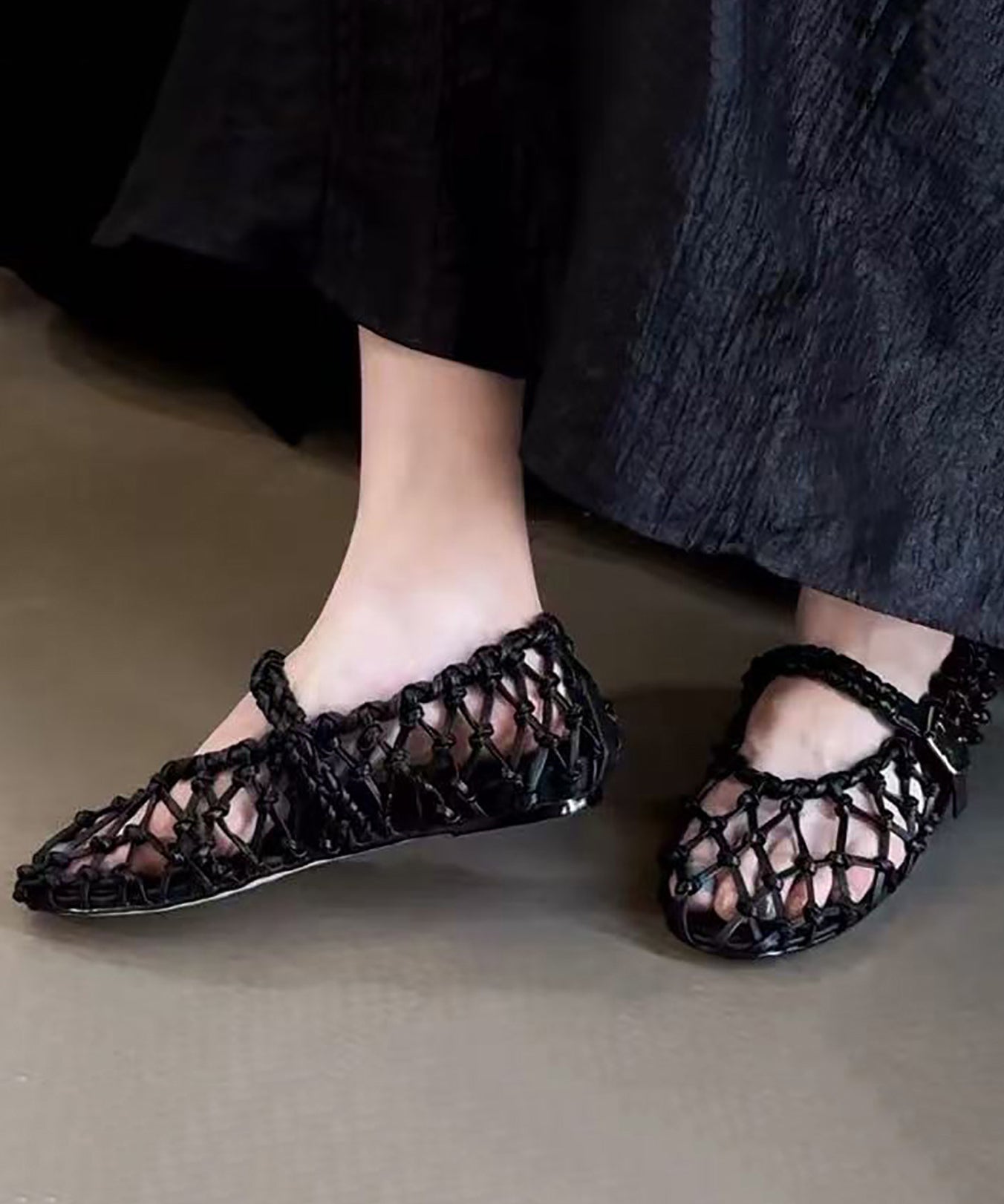 Summer Fashion Black Woven Hollow Out Sandals Buckle Strap