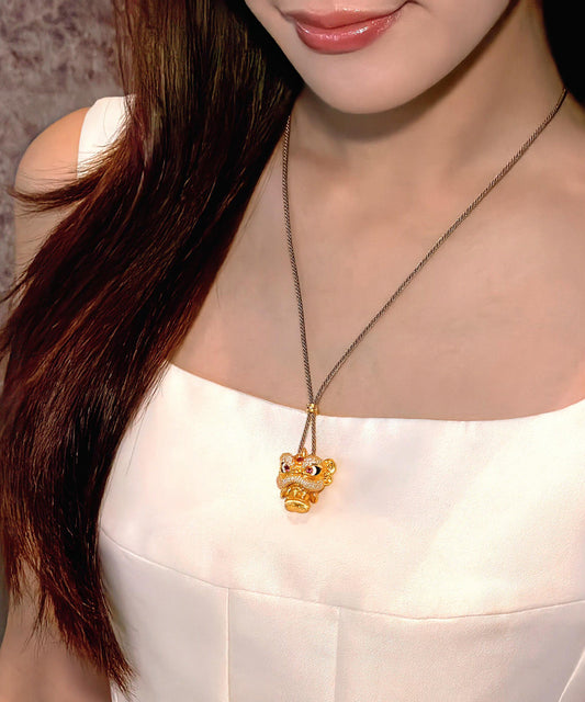 Vintage Gold Sterling Silver Overgild Lion Dance Pendant Necklace
