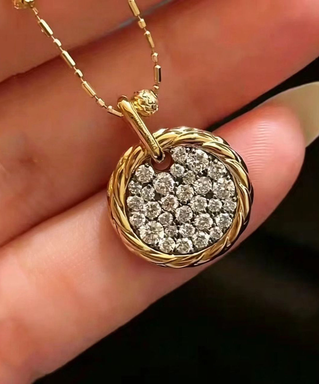 Vintage Gold Zircon Alloy Round Disc Pendant Necklace