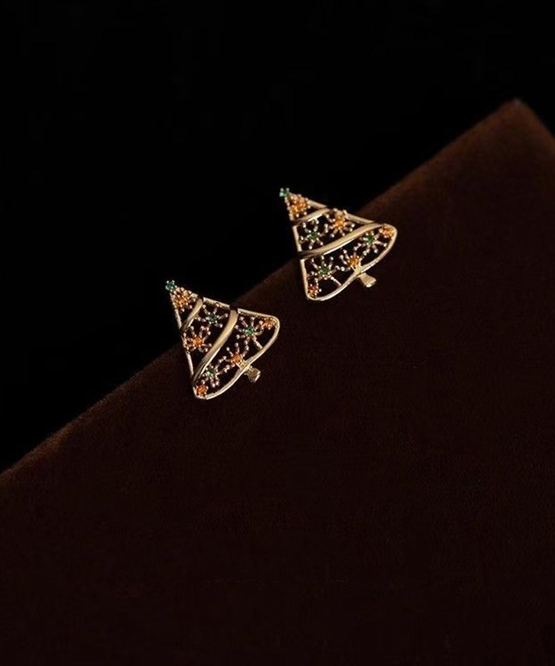 Vintage Gold Zircon Copper Hollow Out Chrstmas Tree Stud Earrings