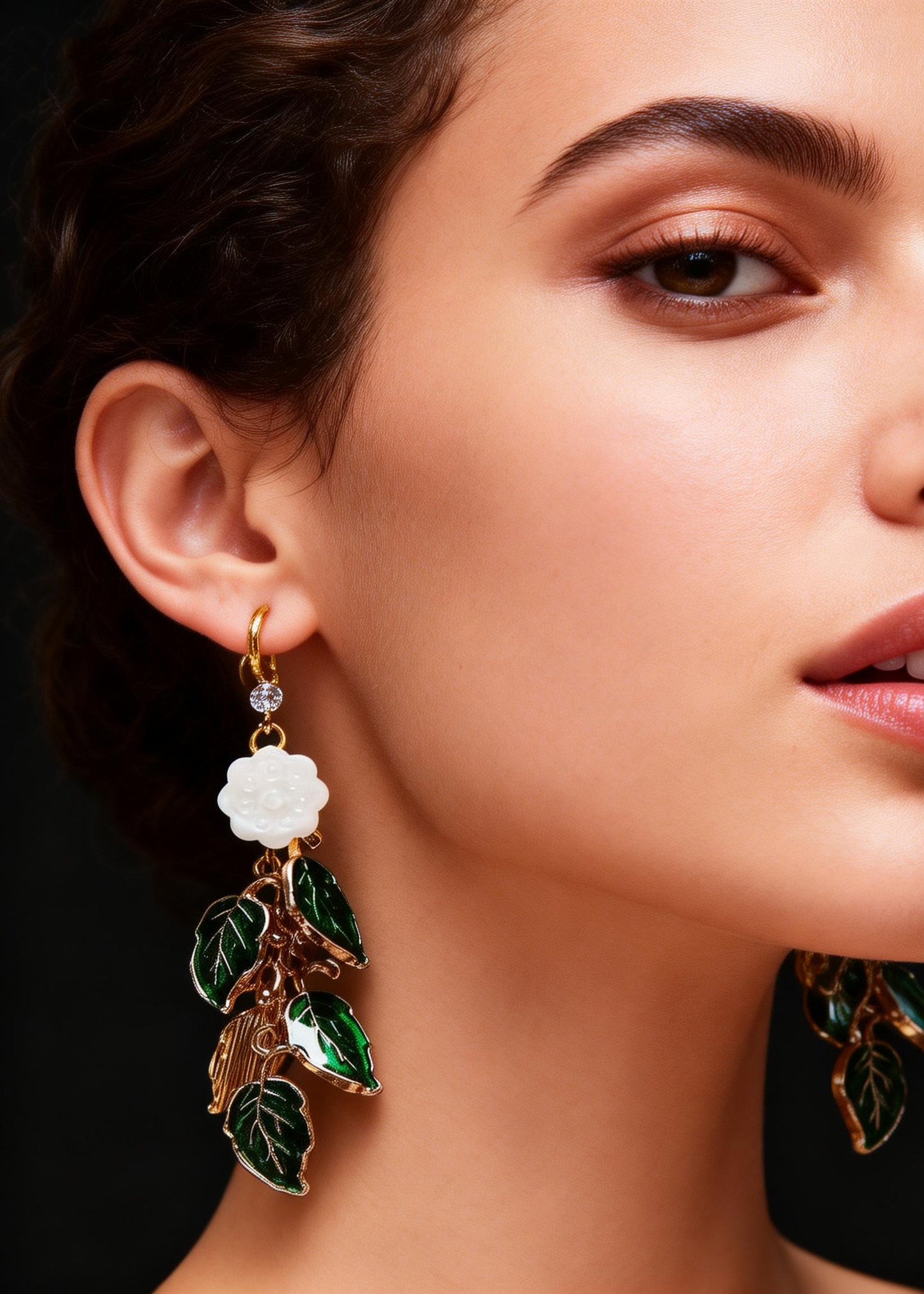 Vintage Green Leaf Gilding Drop Earrings