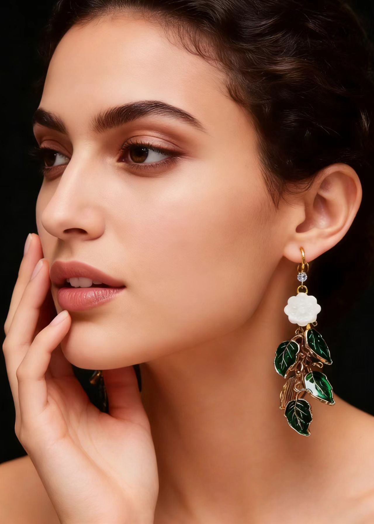 Vintage Green Leaf Gilding Drop Earrings