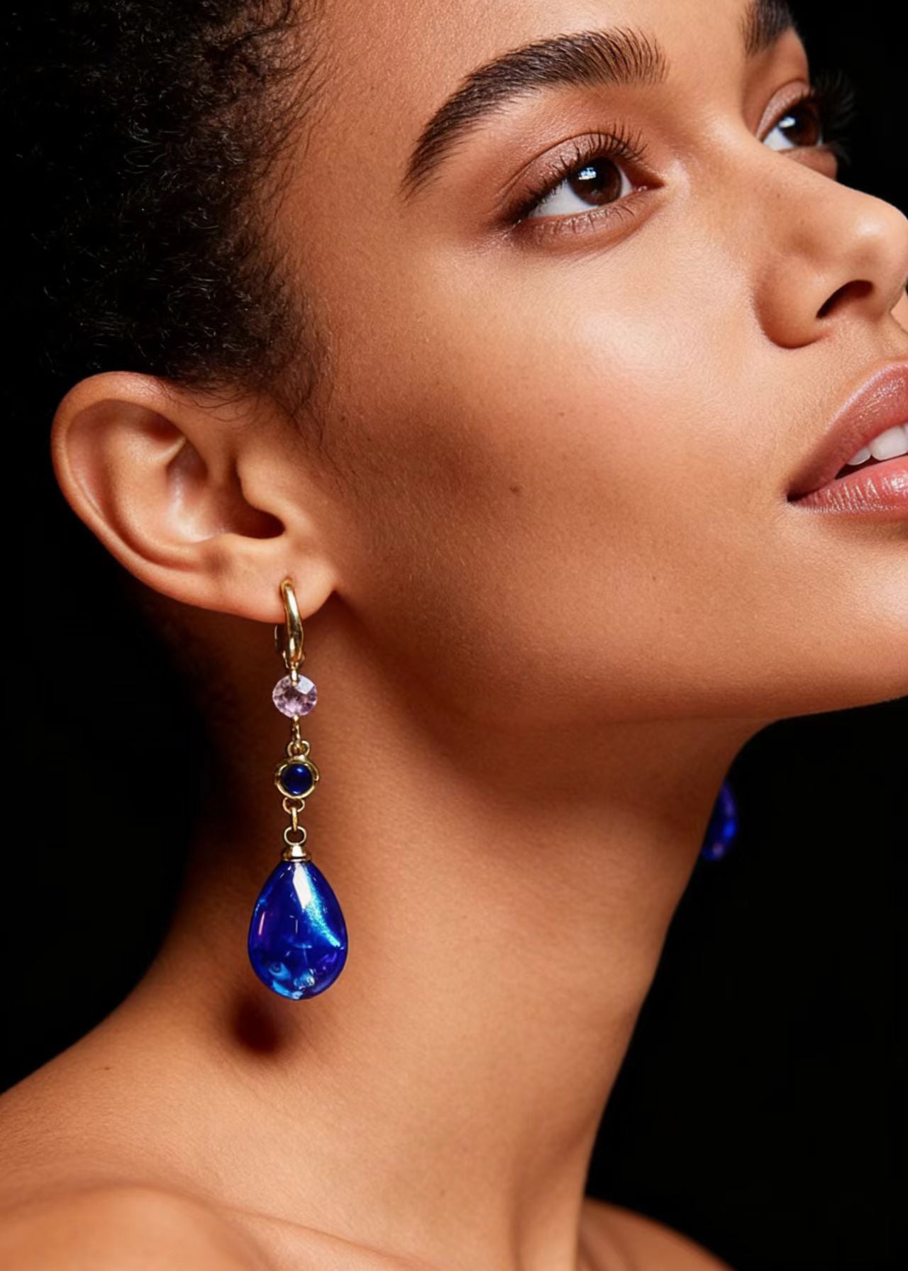 Vintage Peacock Blue Water Droplet Gem Stone Drop Earrings