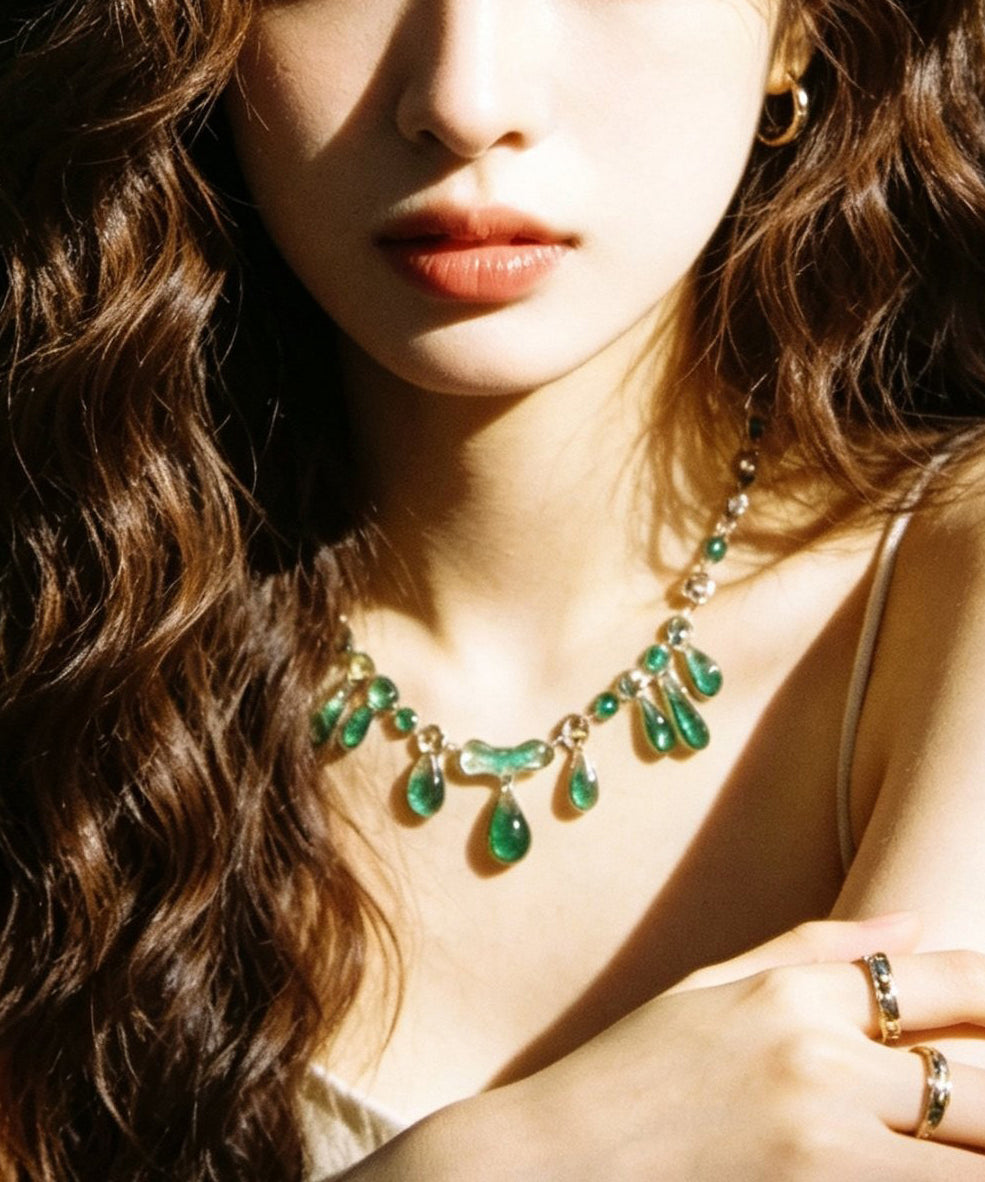 Vintage Translucent Green Resin Teardrop Pendant Necklace