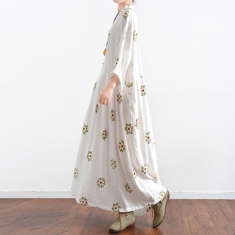 Vintage White Embroidered Chiffon Dresses Long Plus Size Caftans Oversized Gown