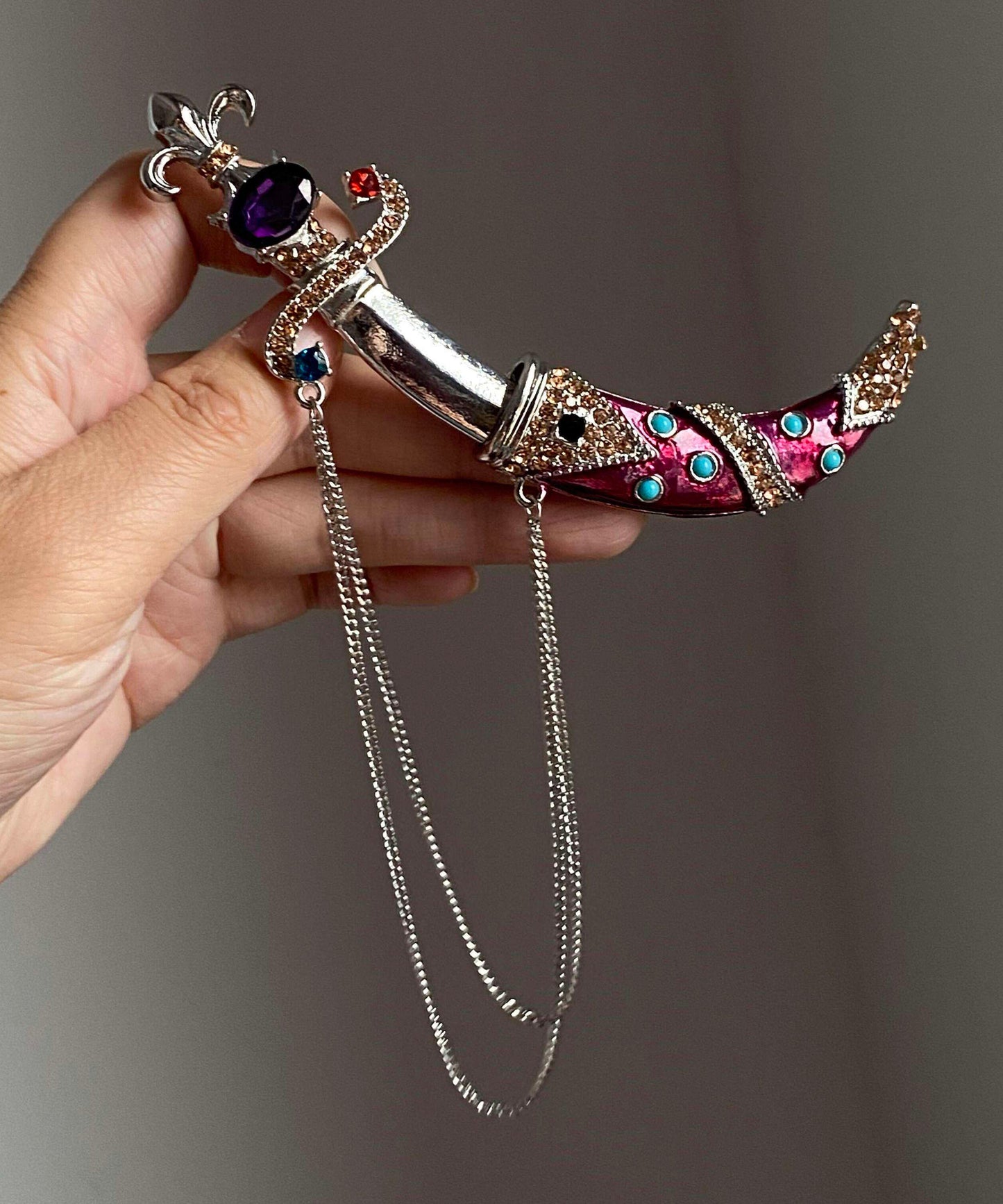 Vintage Zircon Alloy Scimitar Chain Tassel Brooches