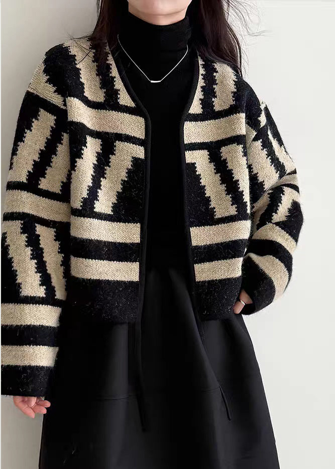 Vogue Black Plaid Cozy Cotton Knit Cardigan Spring