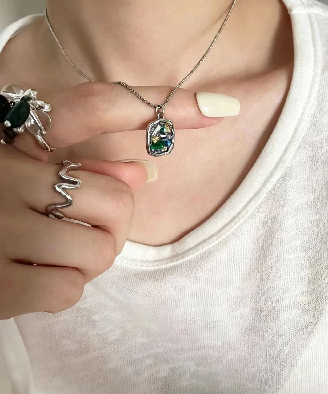 Vogue Multicolor Gold Foil Zircon Pendant Necklace