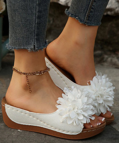 White Floral Decorated Splicing Faux Leather Wedge Slide Sandals