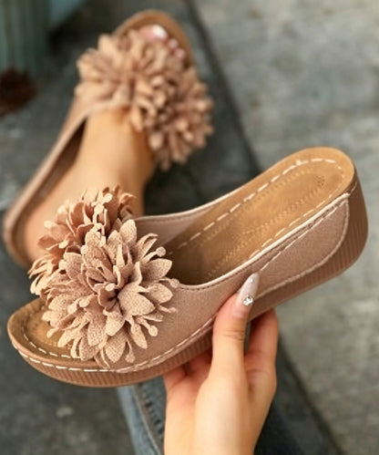 White Floral Decorated Splicing Faux Leather Wedge Slide Sandals