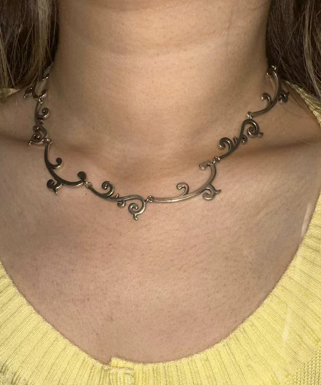 Women Alloy Vintage Finish Scroll Choker