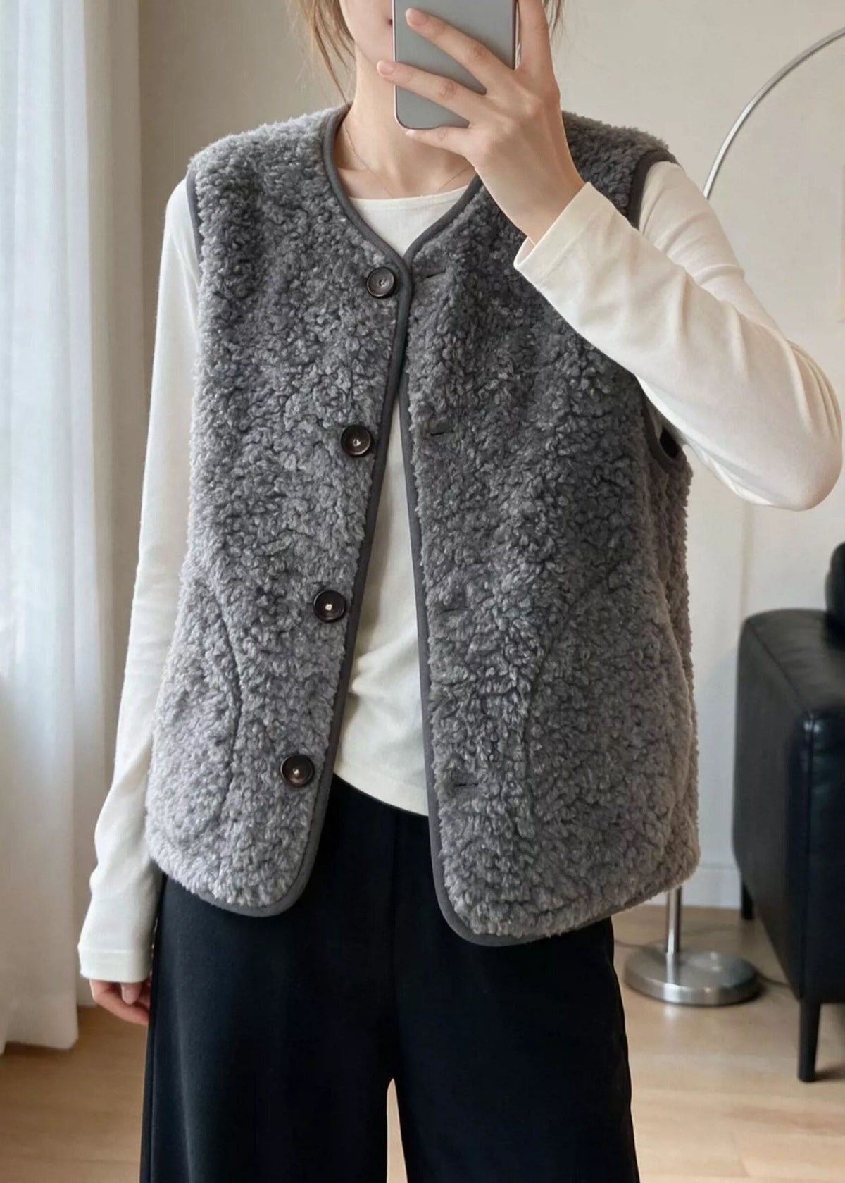 Women Grey O-Neck Button Faux Fur Waistcoat Sleeveless