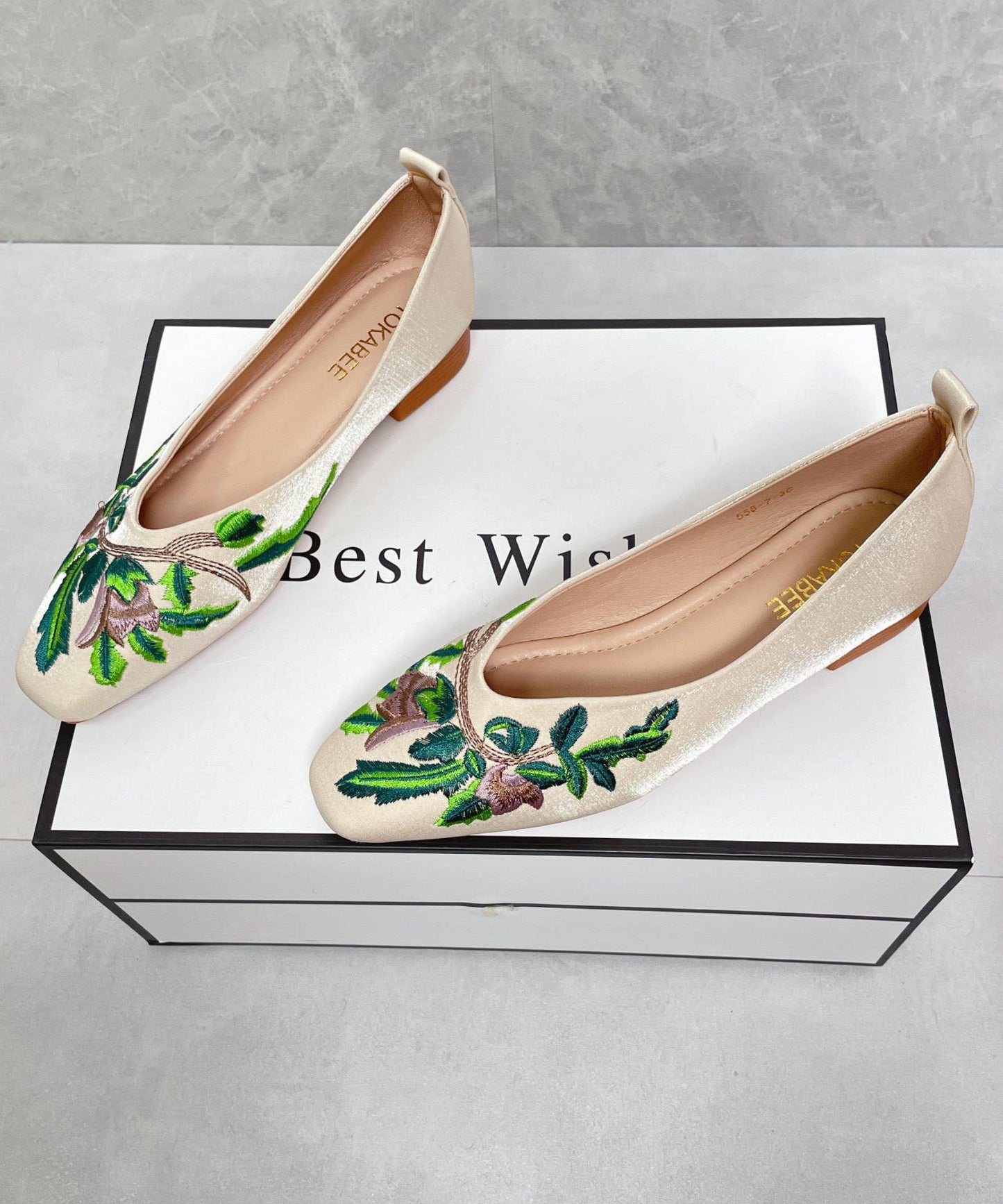 Women Splicing Green Satin Embroidered Penny Loafers