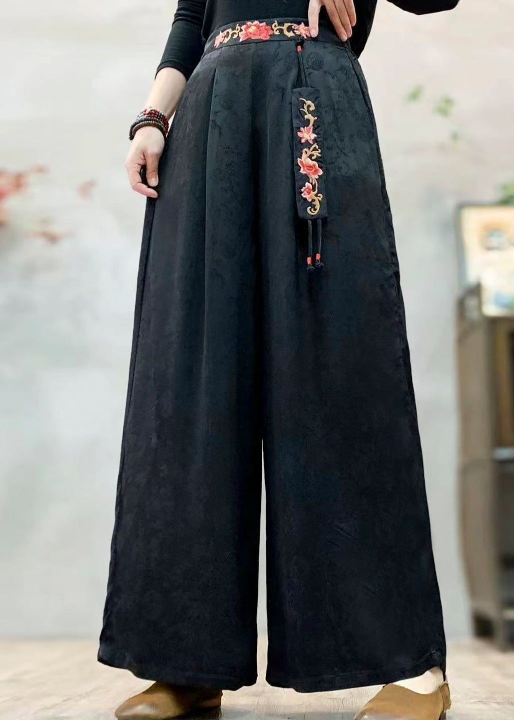 Women Tea Green Embroidered Jacquard Silk Pants Spring