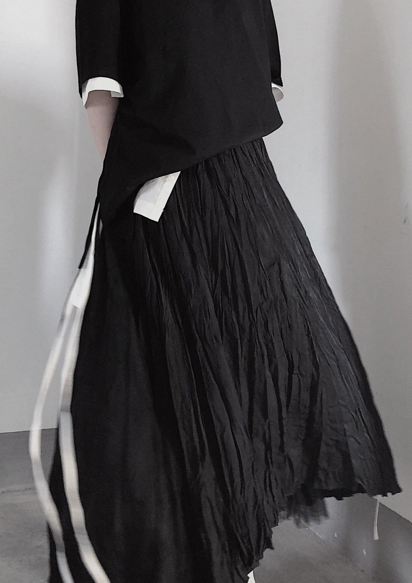 BLACK PLEATED Double Layer Design With Elastic Waist Skirt On Both Sides