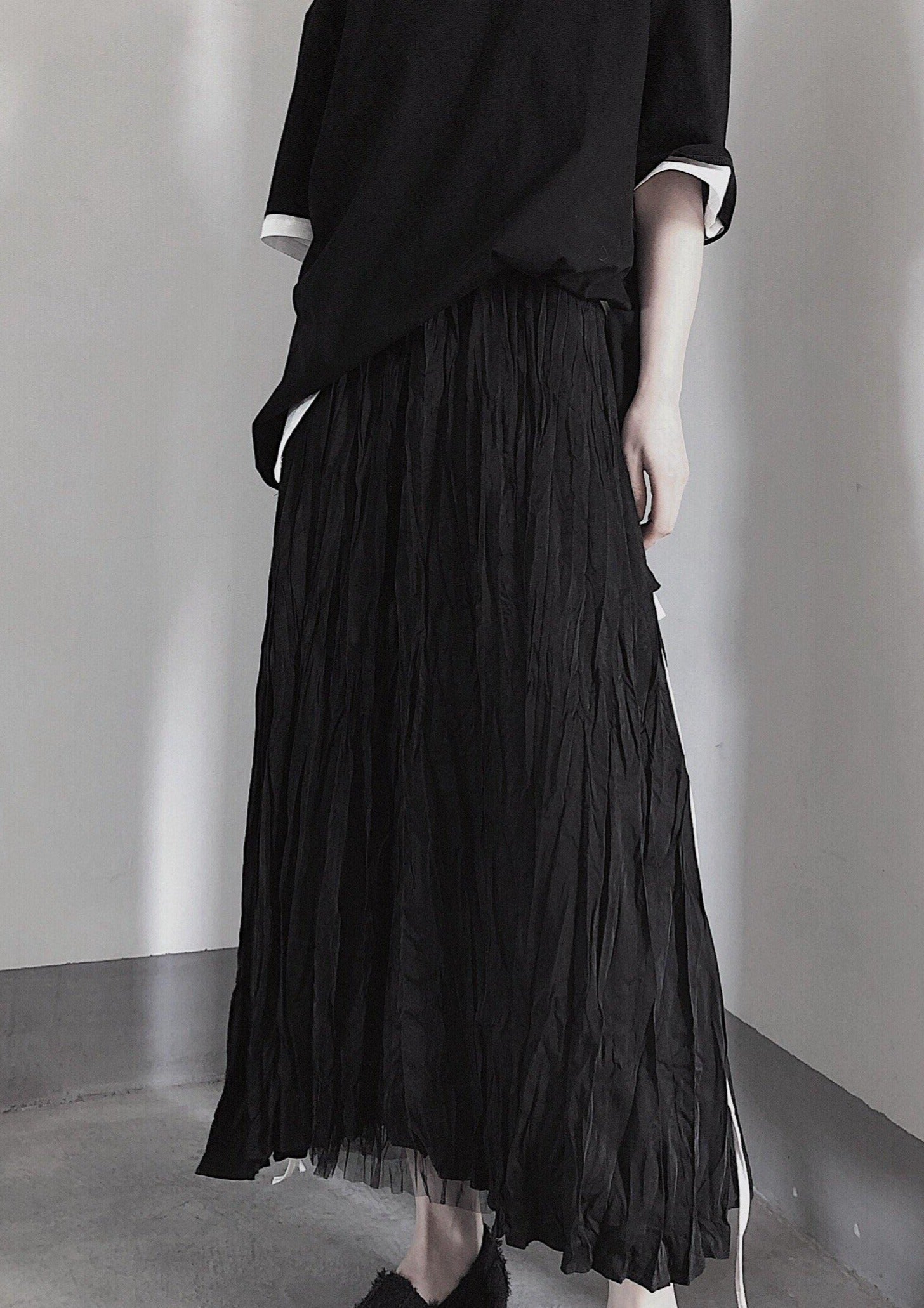 BLACK PLEATED Double Layer Design With Elastic Waist Skirt On Both Sides