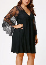 Load image into Gallery viewer, Boho Black V Neck Wrinkled Lace Patchwork Solid Mid Dresses Long Sleeve