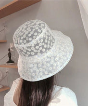 Load image into Gallery viewer, Simple White Daisy Lace Patchwork Embroideried Floppy Sun Hat