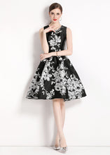 Load image into Gallery viewer, Women Black O Neck Jacquard Patchwork Chiffon Mid Dress Sleeveless
