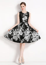 Load image into Gallery viewer, Women Black O Neck Jacquard Patchwork Chiffon Mid Dress Sleeveless