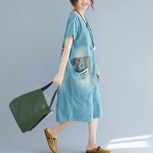 Load image into Gallery viewer, baggy denim blue pure cotton dresses plus size clothing holiday dresses New short sleeve pockets v neck print dress