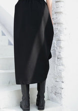 Load image into Gallery viewer, black casual cotton blended skirts loose one side drawstring elastic waist aline skirts